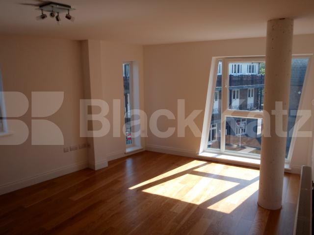 			NEW INSTRUCTION, 2 Bedroom, 1 bath, 1 reception Apartment			 Crescent Lane, Clapham